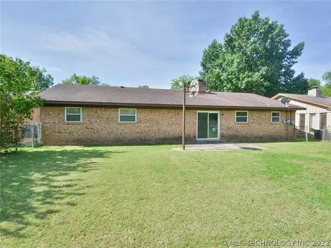 2015 E 52nd St, Tulsa, OK 74105 photo 26
