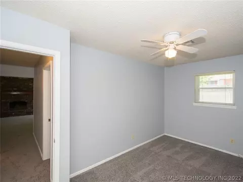 2015 E 52nd St, Tulsa, OK 74105 photo 20