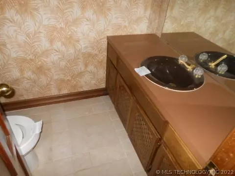 6910 E 65th St, Tulsa, OK 74133 photo 9