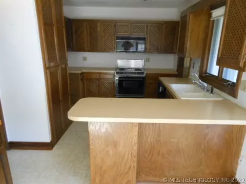6910 E 65th St, Tulsa, OK 74133 photo 7