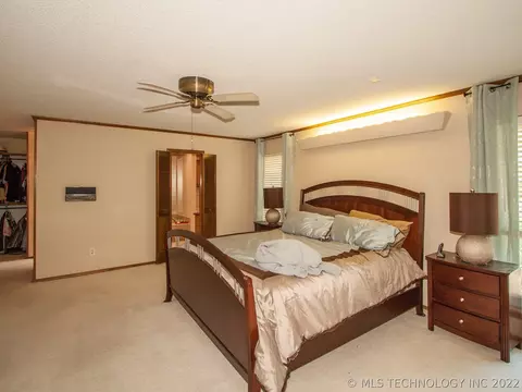 5820 E 78th Pl, Tulsa, OK 74136 photo 17
