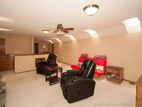 5820 E 78th Pl, Tulsa, OK 74136 photo 24