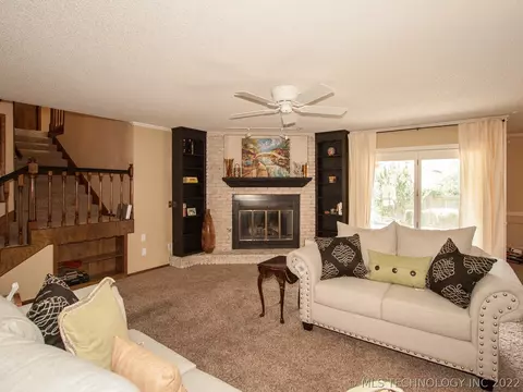 5820 E 78th Pl, Tulsa, OK 74136 photo 4