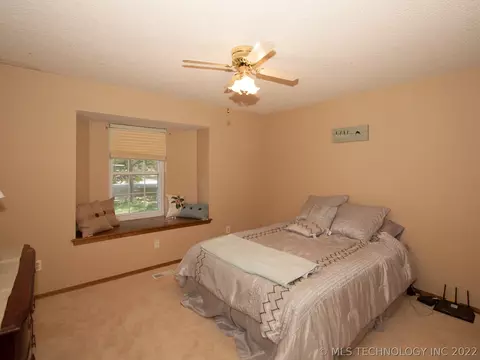 5820 E 78th Pl, Tulsa, OK 74136 photo 15