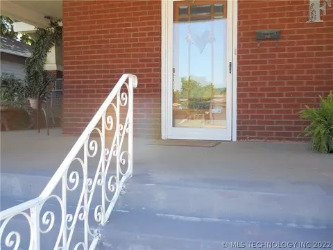 1920 E 13th St, Tulsa, OK 74104 photo 2