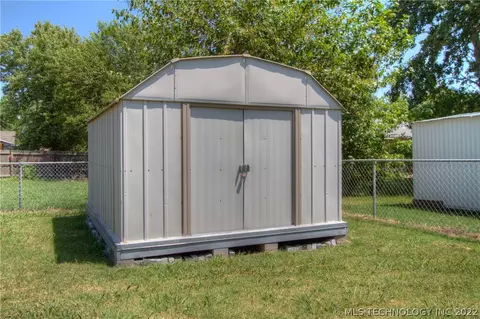 1017 E 144th Pl, Glenpool, OK 74033 photo 12