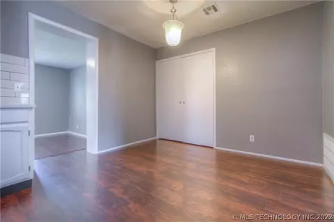 1017 E 144th Pl, Glenpool, OK 74033 photo 11