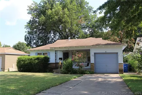 6526 E 7th St, Tulsa, OK 74112 photo 5