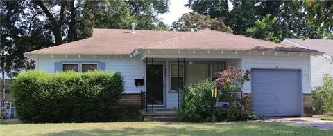 6526 E 7th St, Tulsa, OK 74112 photo 2
