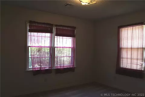 6526 E 7th St, Tulsa, OK 74112 photo 10