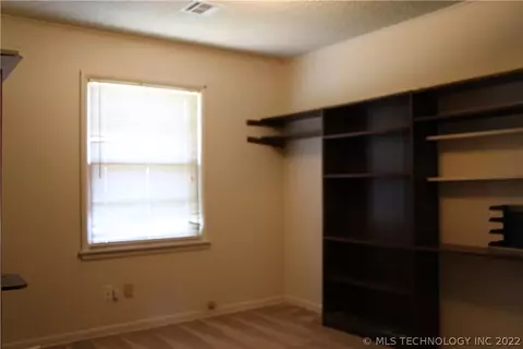 6526 E 7th St, Tulsa, OK 74112 photo 15
