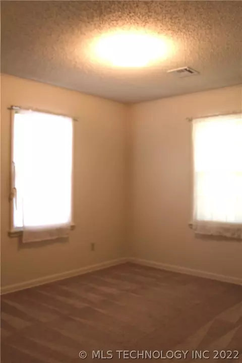 6526 E 7th St, Tulsa, OK 74112 photo 14
