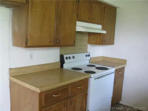 709 SE 3rd St, Checotah, OK 74426 photo 9