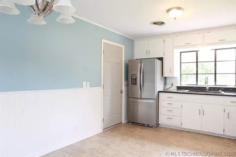 1531 E 60th Pl, Tulsa, OK 74105 photo 14