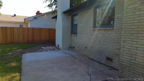 1531 E 60th Pl, Tulsa, OK 74105 photo 33