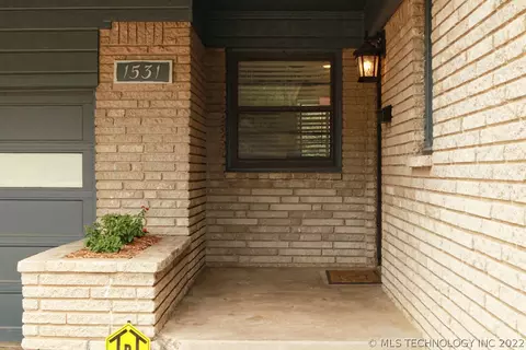 1531 E 60th Pl, Tulsa, OK 74105 photo 5