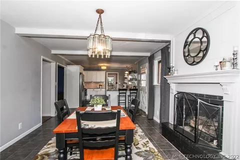 1721 E 57th St, Tulsa, OK 74105 photo 5