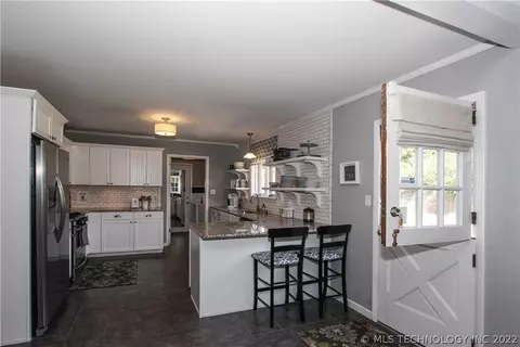 1721 E 57th St, Tulsa, OK 74105 photo 12