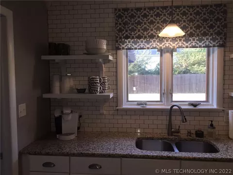 1721 E 57th St, Tulsa, OK 74105 photo 11