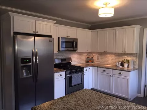 1721 E 57th St, Tulsa, OK 74105 photo 13