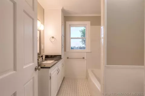 225 E 20th St, Tulsa, OK 74119 photo 20