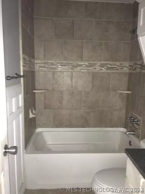 1109 S M St, Barling, AR 72923 photo 9