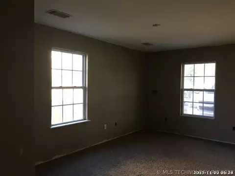 1109 S M St, Barling, AR 72923 photo 5