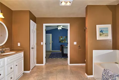 3208 S Elder Ave, Broken Arrow, OK 74012 photo 24