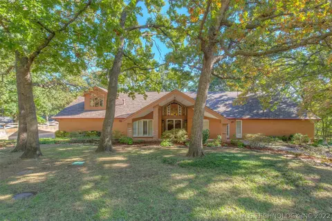 4366 E 72nd Pl, Tulsa, OK 74136 photo 1