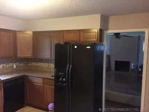 6771 E 27th St, Tulsa, OK 74129 photo 6