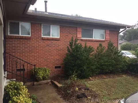 6771 E 27th St, Tulsa, OK 74129 photo 2