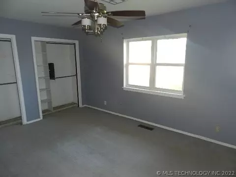 9044 E 26th Ct, Tulsa, OK 74129 photo 12