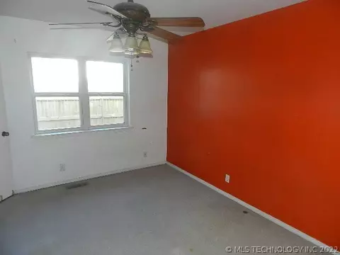 9044 E 26th Ct, Tulsa, OK 74129 photo 10