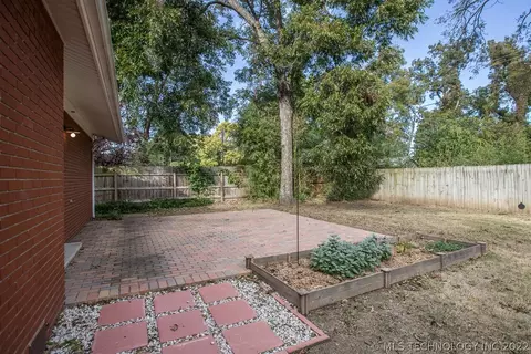 1559 E 58th St, Tulsa, OK 74105 photo 32