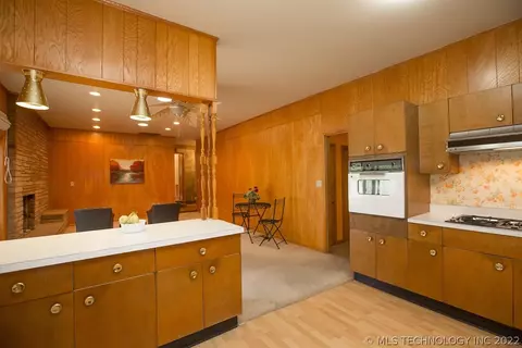 1559 E 58th St, Tulsa, OK 74105 photo 12