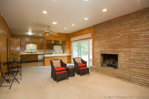 1559 E 58th St, Tulsa, OK 74105 photo 7