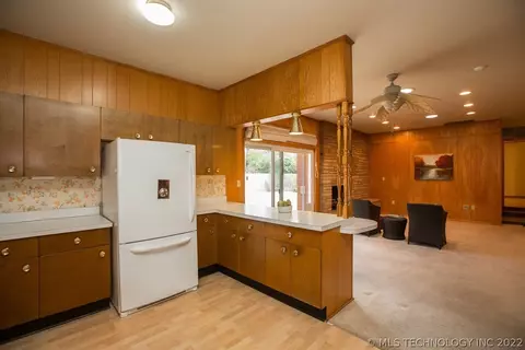 1559 E 58th St, Tulsa, OK 74105 photo 14