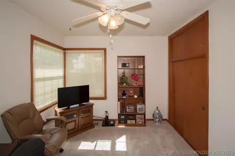 6774 E 28th St, Tulsa, OK 74129 photo 16