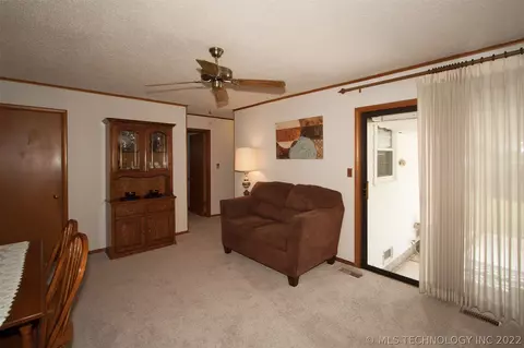 6774 E 28th St, Tulsa, OK 74129 photo 11