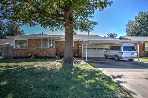 6774 E 28th St, Tulsa, OK 74129 photo 1