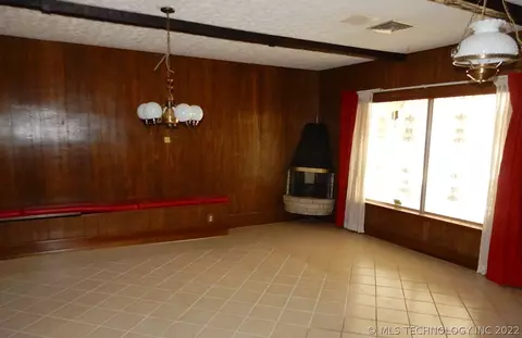 6719 E 54th St, Tulsa, OK 74145 photo 7