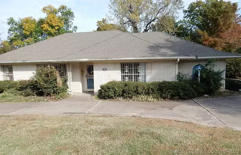 6719 E 54th St, Tulsa, OK 74145 photo 1
