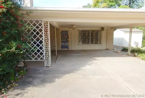 6719 E 54th St, Tulsa, OK 74145 photo 5
