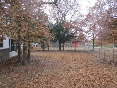 127 E Babock St, Eufaula, OK 74432 photo 8
