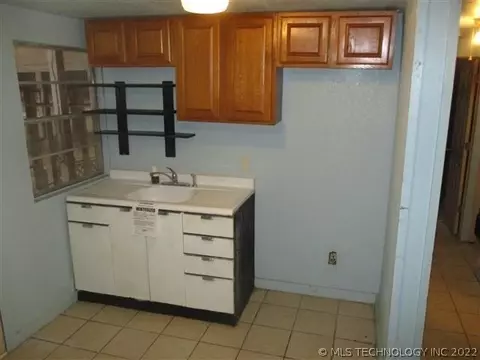 127 E Babock St, Eufaula, OK 74432 photo 3