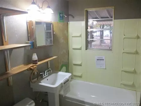 127 E Babock St, Eufaula, OK 74432 photo 7