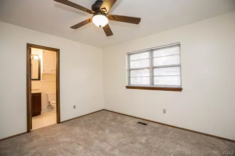1505 E 56th St, Tulsa, OK 74105 photo 18