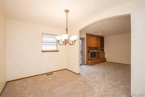 1505 E 56th St, Tulsa, OK 74105 photo 16