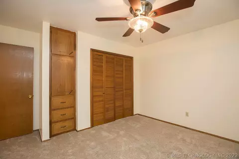 1505 E 56th St, Tulsa, OK 74105 photo 23