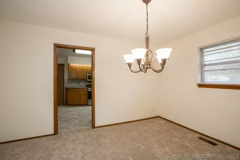 1505 E 56th St, Tulsa, OK 74105 photo 14